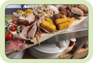 Interno del ristorante Camping Acquacheta